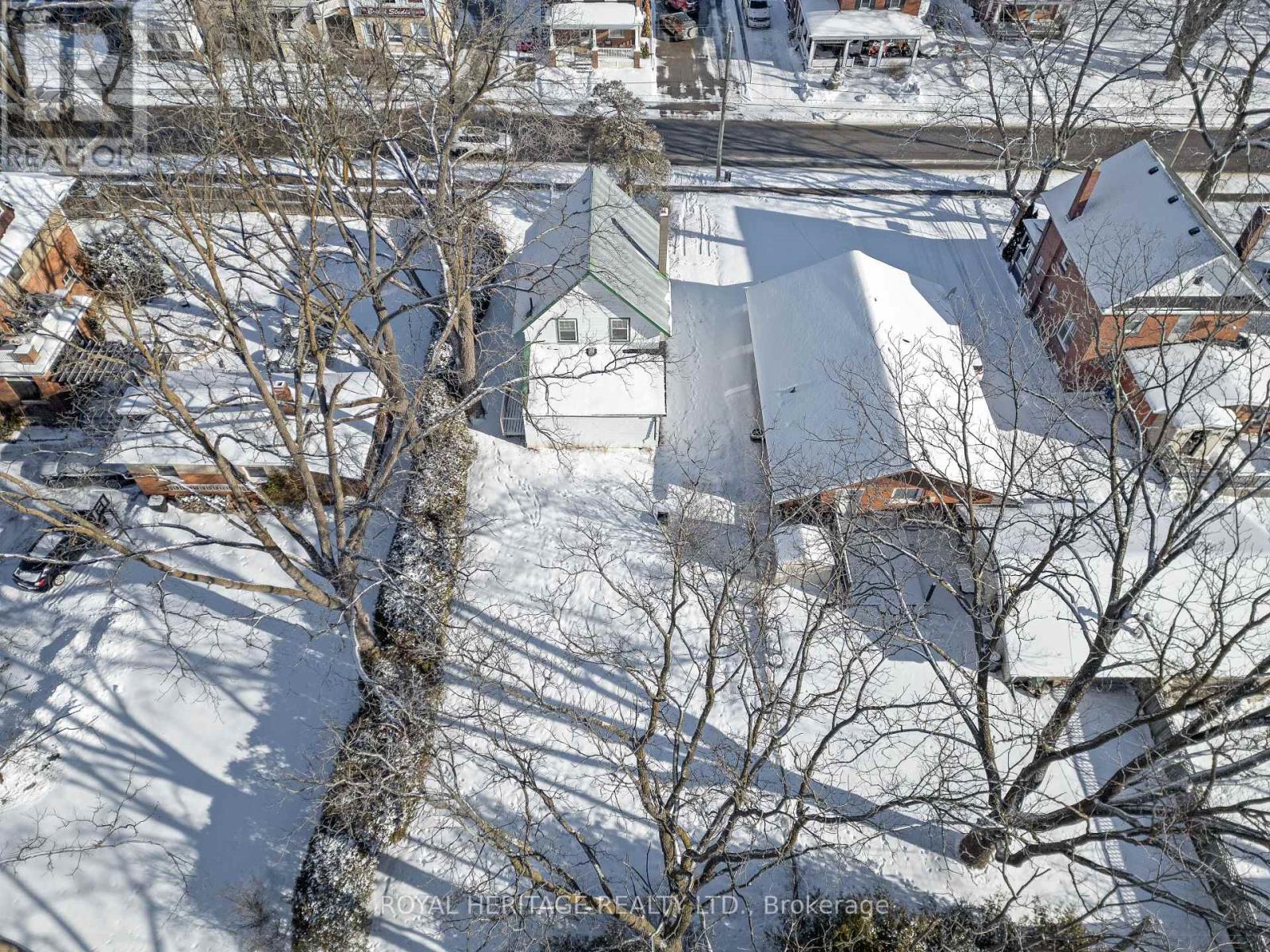 5 Adelaide Street S, Kawartha Lakes, Ontario  K9V 3J3 - Photo 4 - X12579434