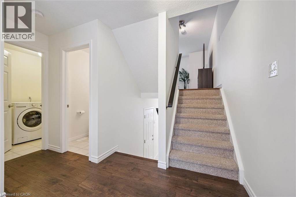 268 Parkvale Drive, Kitchener, Ontario  N2R 1Y7 - Photo 16 - 40791904