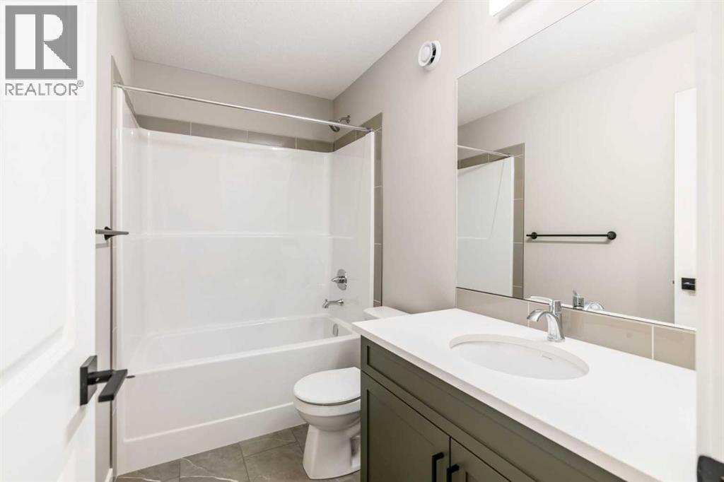 147 Belvedere Crescent Se, Calgary, Alberta  T2A 7Y5 - Photo 29 - A2244717