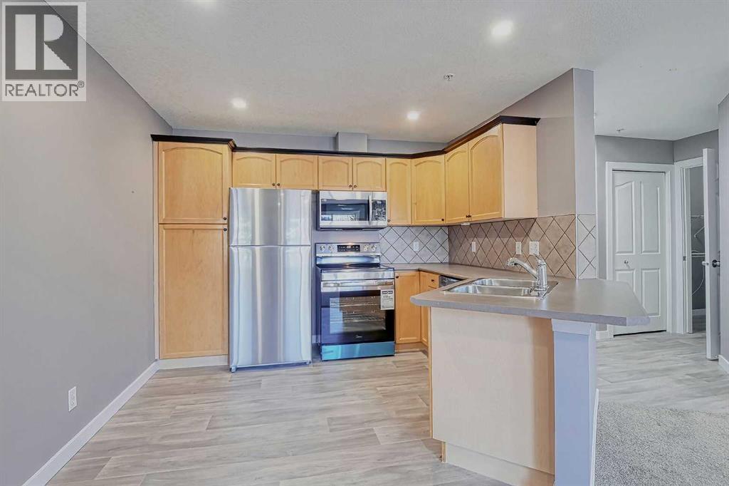 128, 369 Rocky Vista Park Nw, Calgary, Alberta  T3G 5K7 - Photo 6 - A2272697