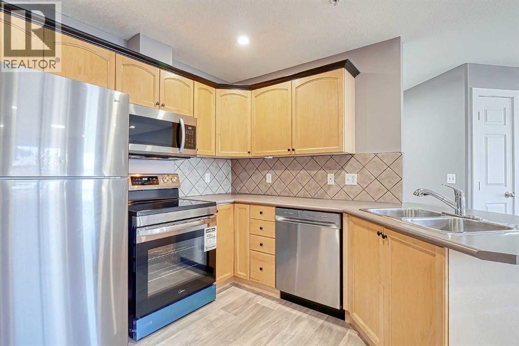 128, 369 Rocky Vista Park Nw, Calgary, Alberta  T3G 5K7 - Photo 7 - A2272697