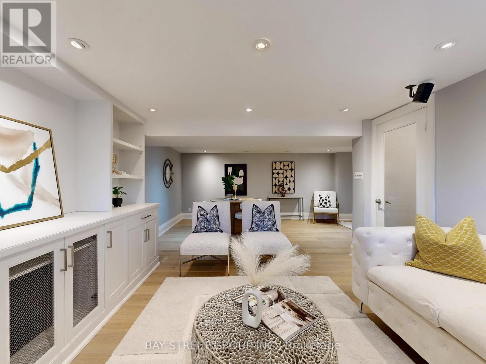 8 Overton Crescent, Toronto, Ontario  M3B 2V2 - Photo 24 - C12615404