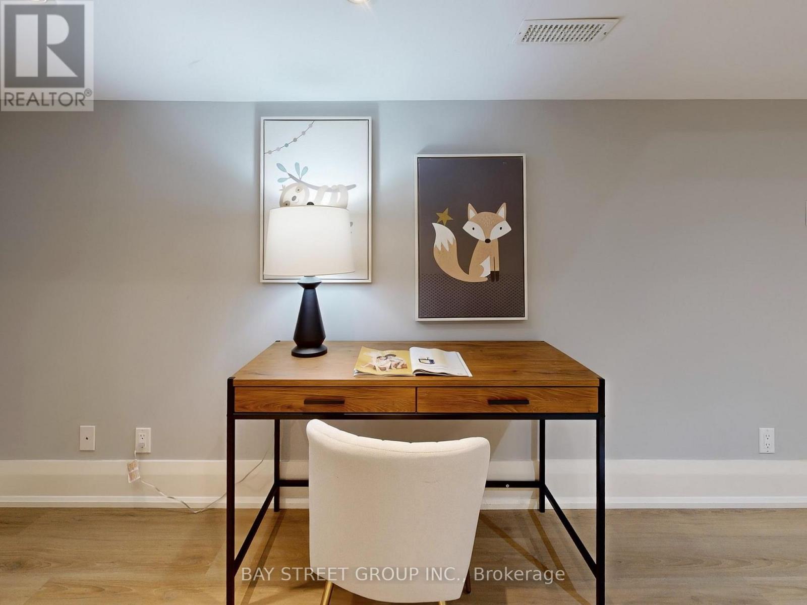 8 Overton Crescent, Toronto, Ontario  M3B 2V2 - Photo 30 - C12615404