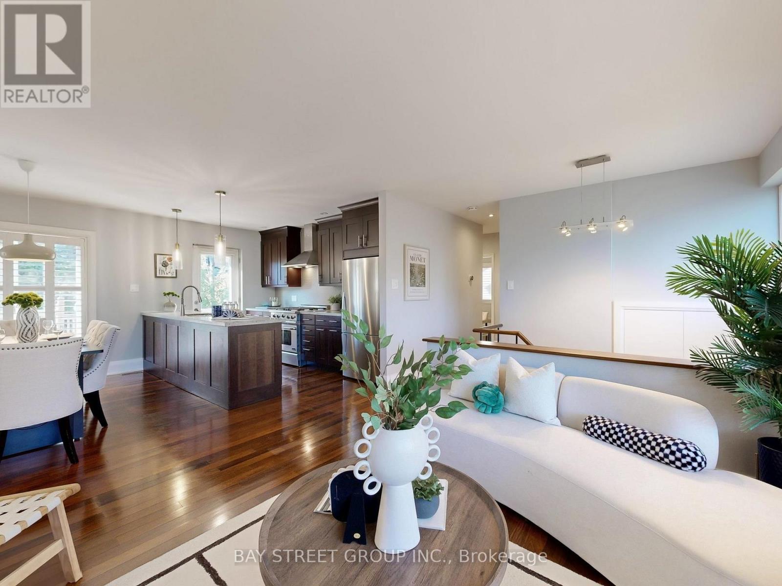 8 Overton Crescent, Toronto, Ontario  M3B 2V2 - Photo 6 - C12615404