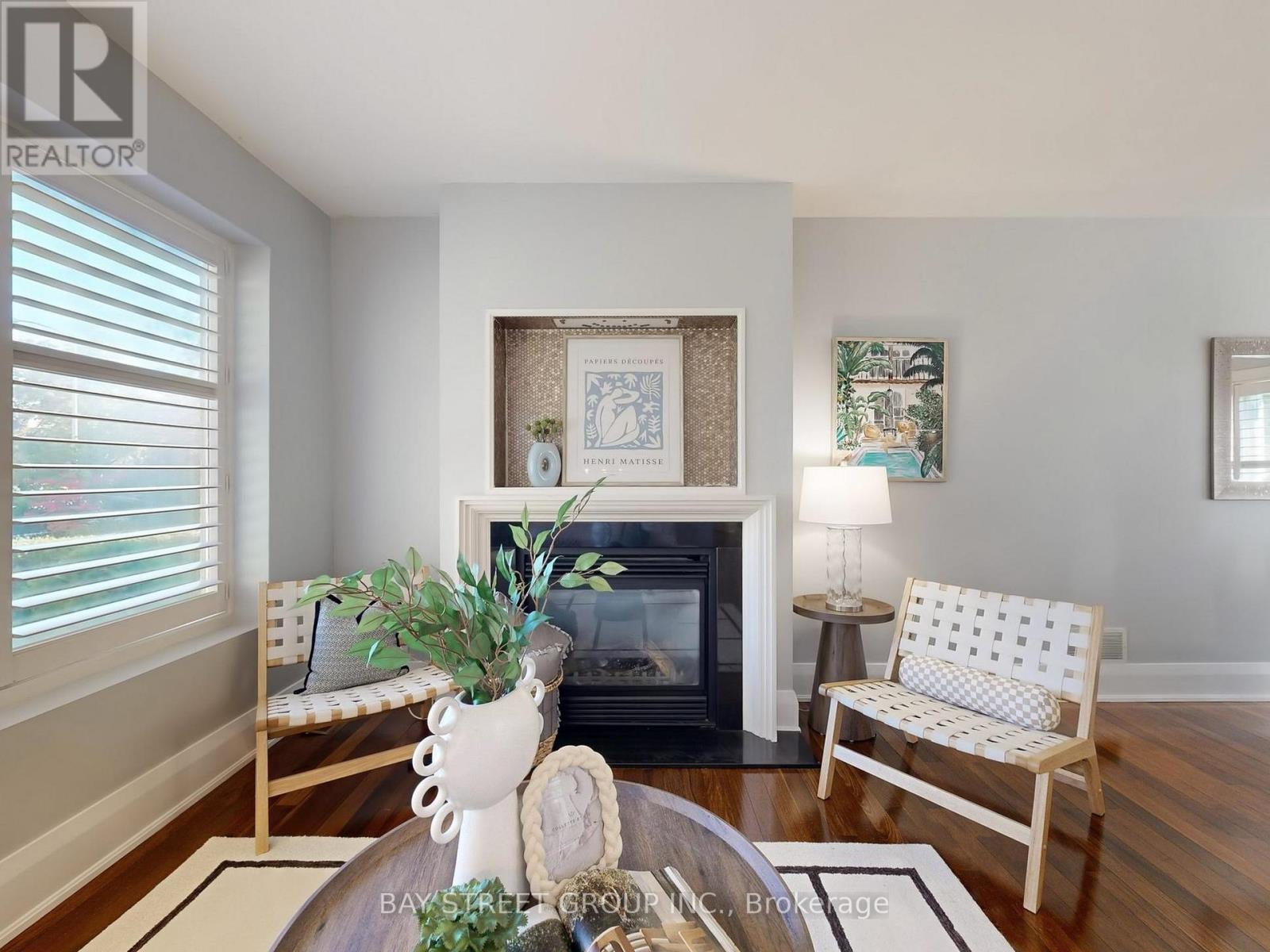 8 Overton Crescent, Toronto, Ontario  M3B 2V2 - Photo 8 - C12615404