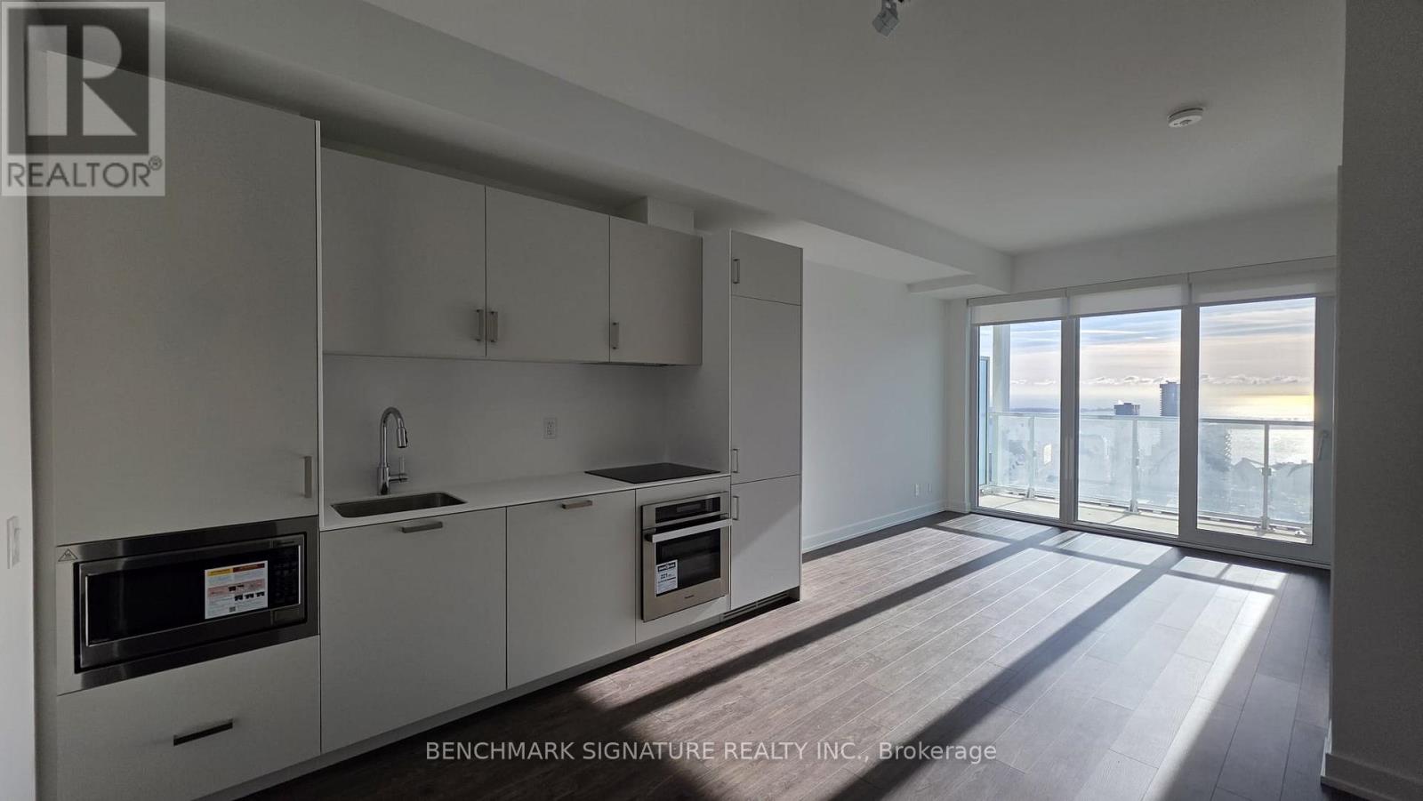 5009 - 88 Queen Street E, Toronto, Ontario  M5C 0B6 - Photo 15 - C12615410