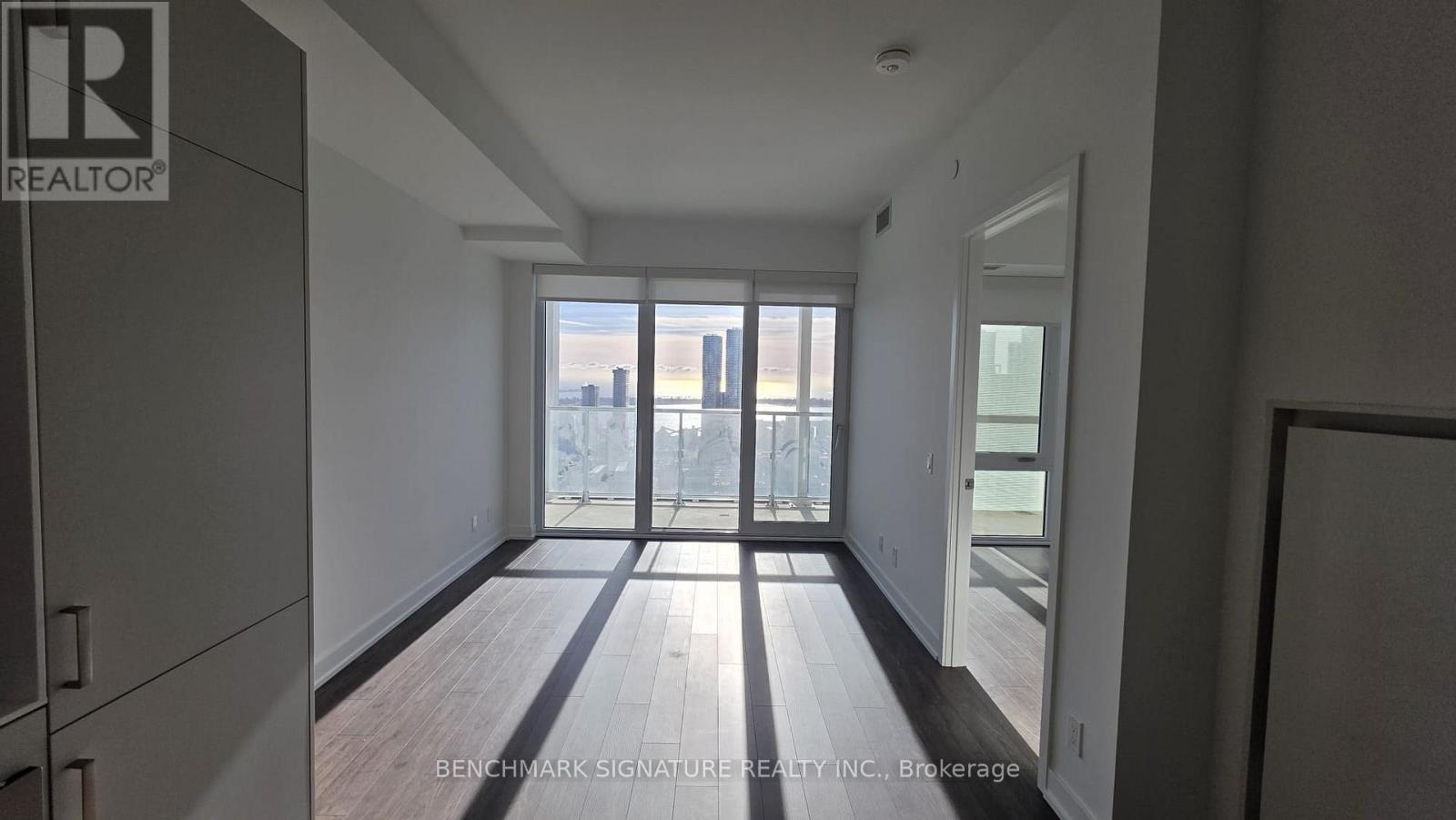 5009 - 88 Queen Street E, Toronto, Ontario  M5C 0B6 - Photo 16 - C12615410