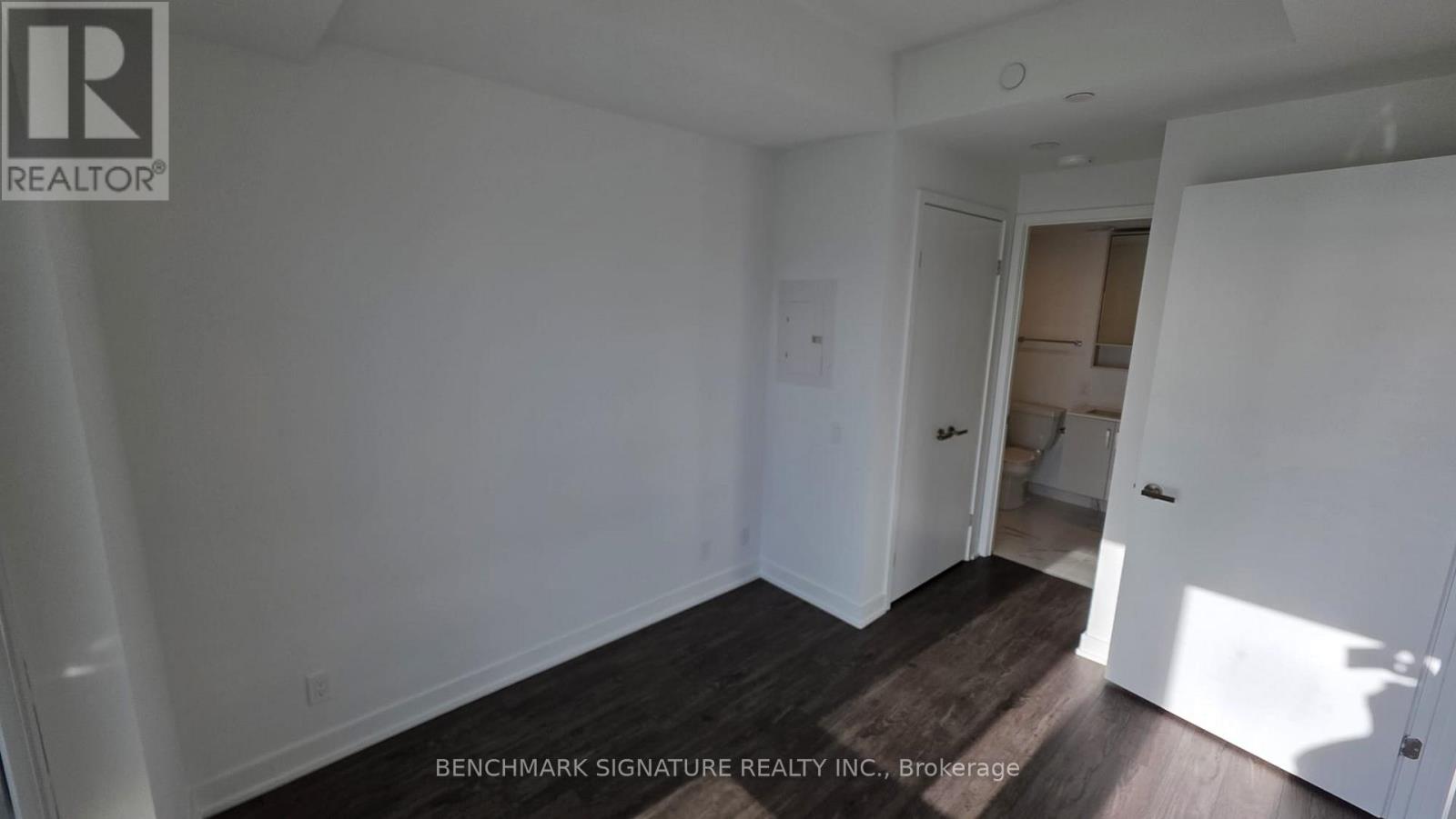 5009 - 88 Queen Street E, Toronto, Ontario  M5C 0B6 - Photo 24 - C12615410