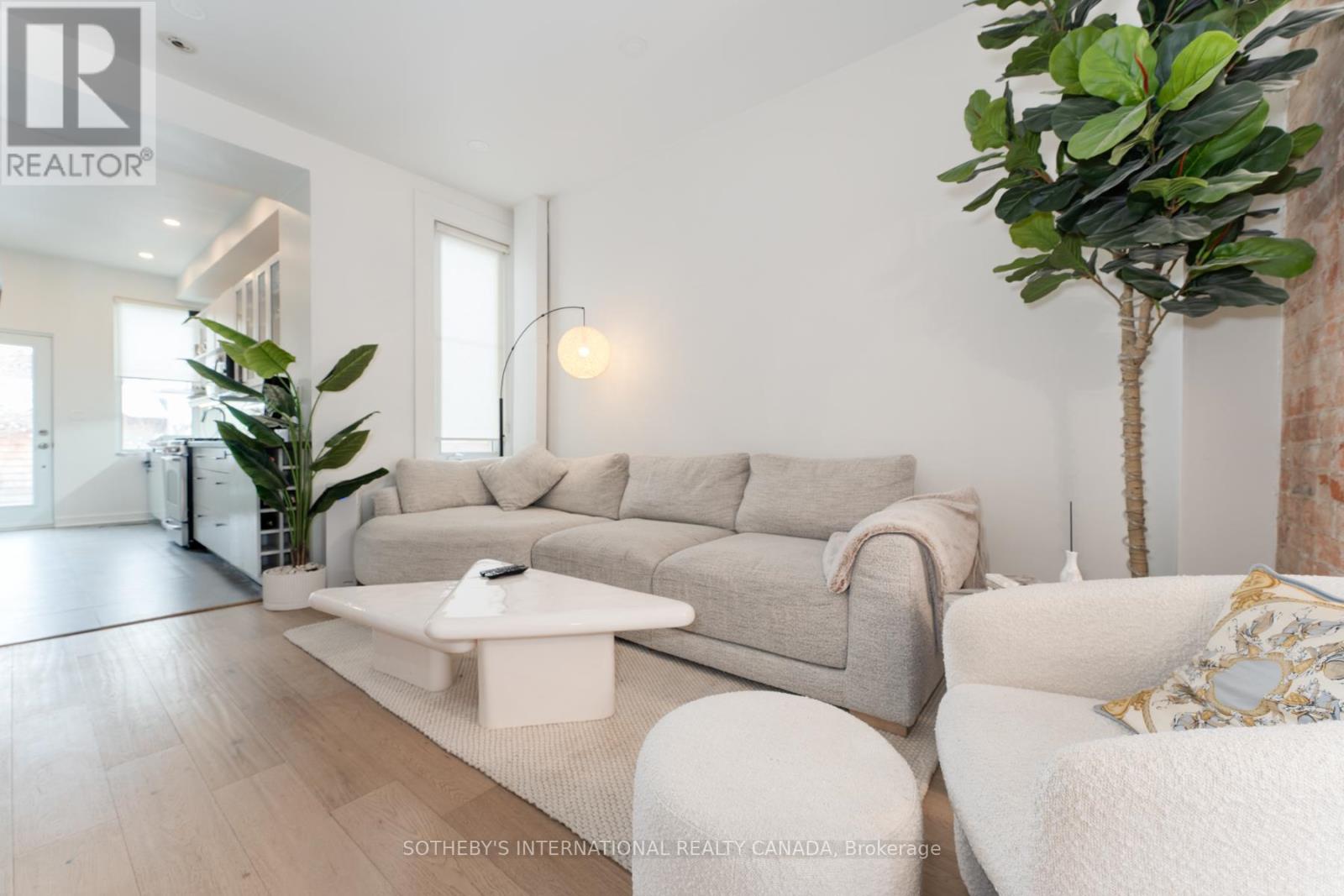 286 Euclid Avenue, Toronto, Ontario  M6J 2K2 - Photo 2 - C12615420