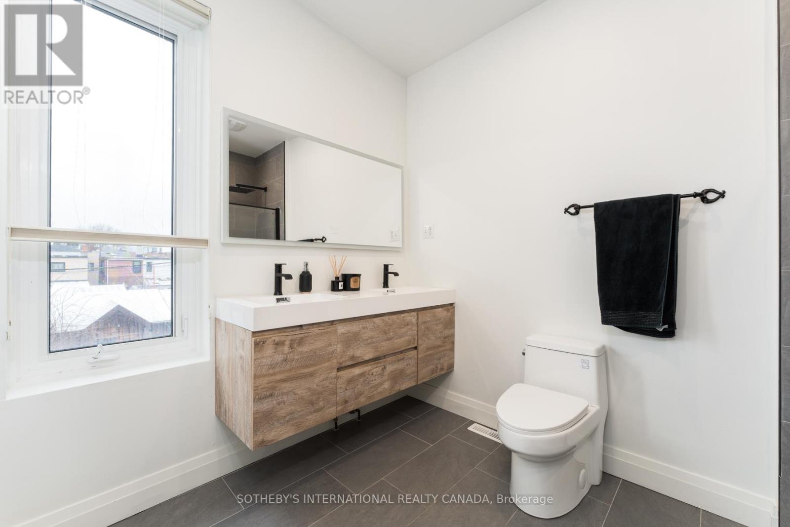 286 Euclid Avenue, Toronto, Ontario  M6J 2K2 - Photo 32 - C12615420