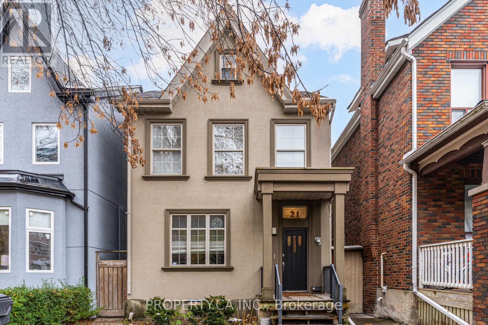 UPPER - 21 D'ARCY STREET, Toronto, Ontario