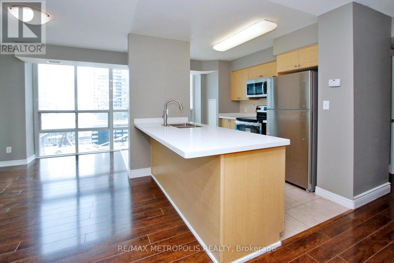 2006 - 30 Grand Trunk Crescent, Toronto (Waterfront Communities), Ontario  M5J 3A4 - Photo 11 - C12615466