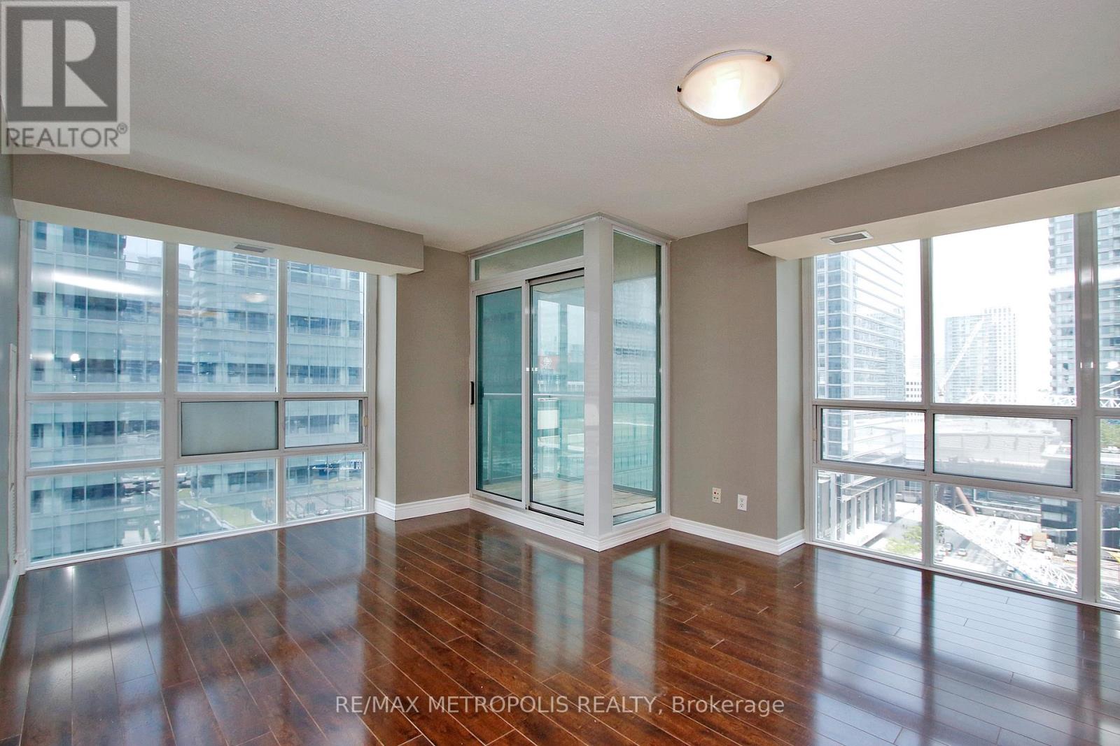 2006 - 30 Grand Trunk Crescent, Toronto (Waterfront Communities), Ontario  M5J 3A4 - Photo 14 - C12615466