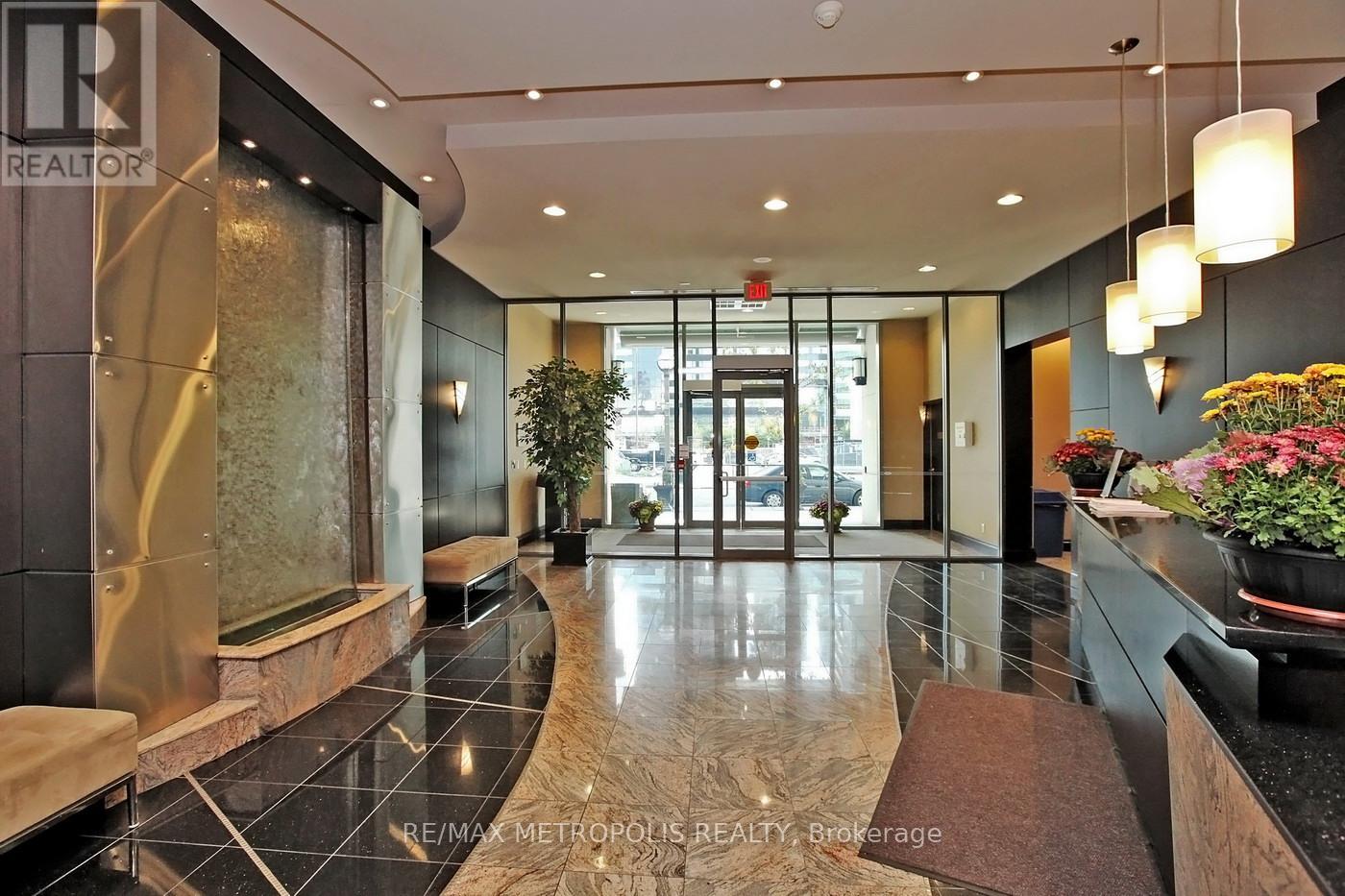 2006 - 30 Grand Trunk Crescent, Toronto (Waterfront Communities), Ontario  M5J 3A4 - Photo 3 - C12615466