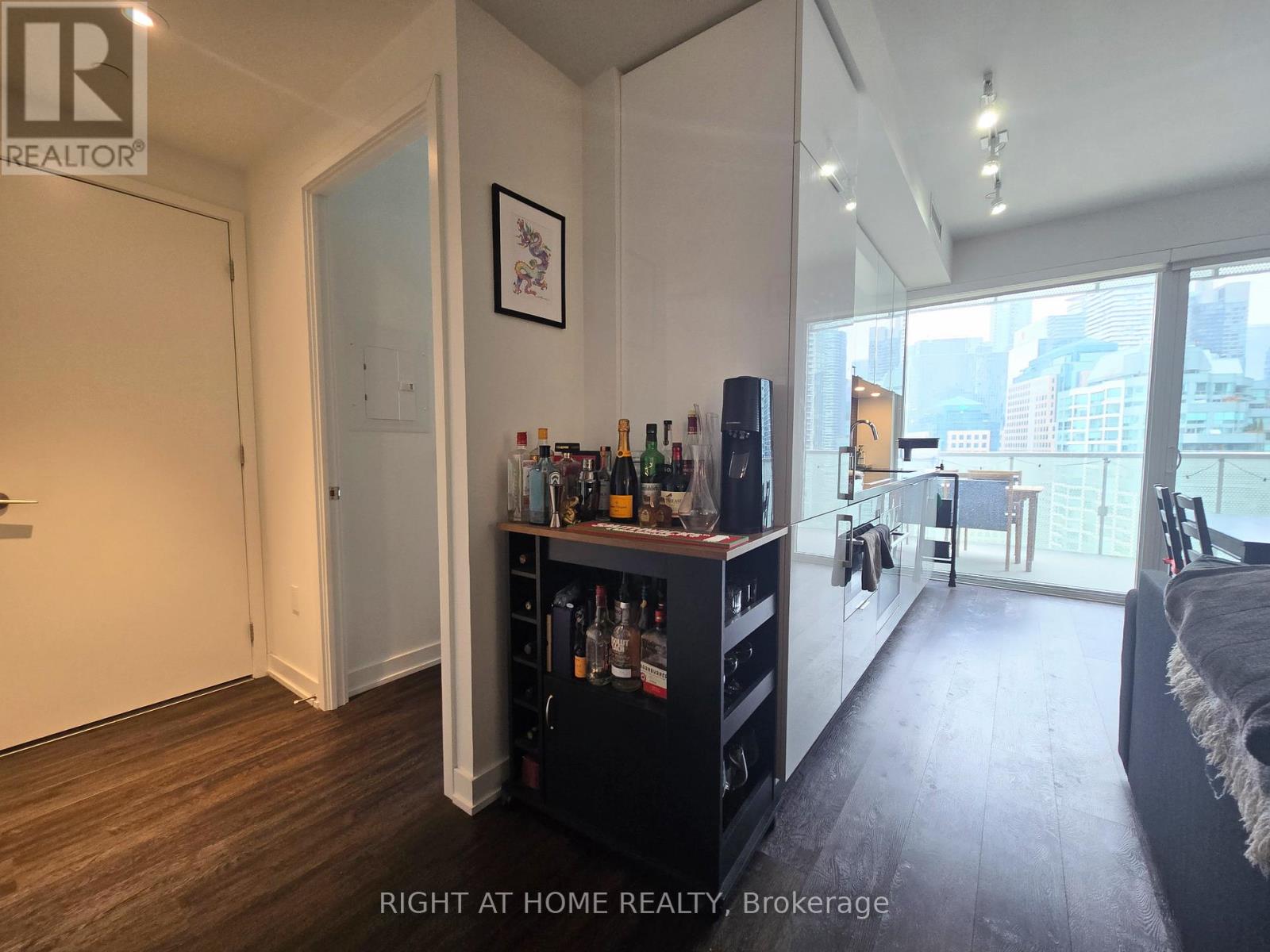 1905 - 15 Queens Quay E, Toronto, Ontario  M5E 0A4 - Photo 11 - C12615478