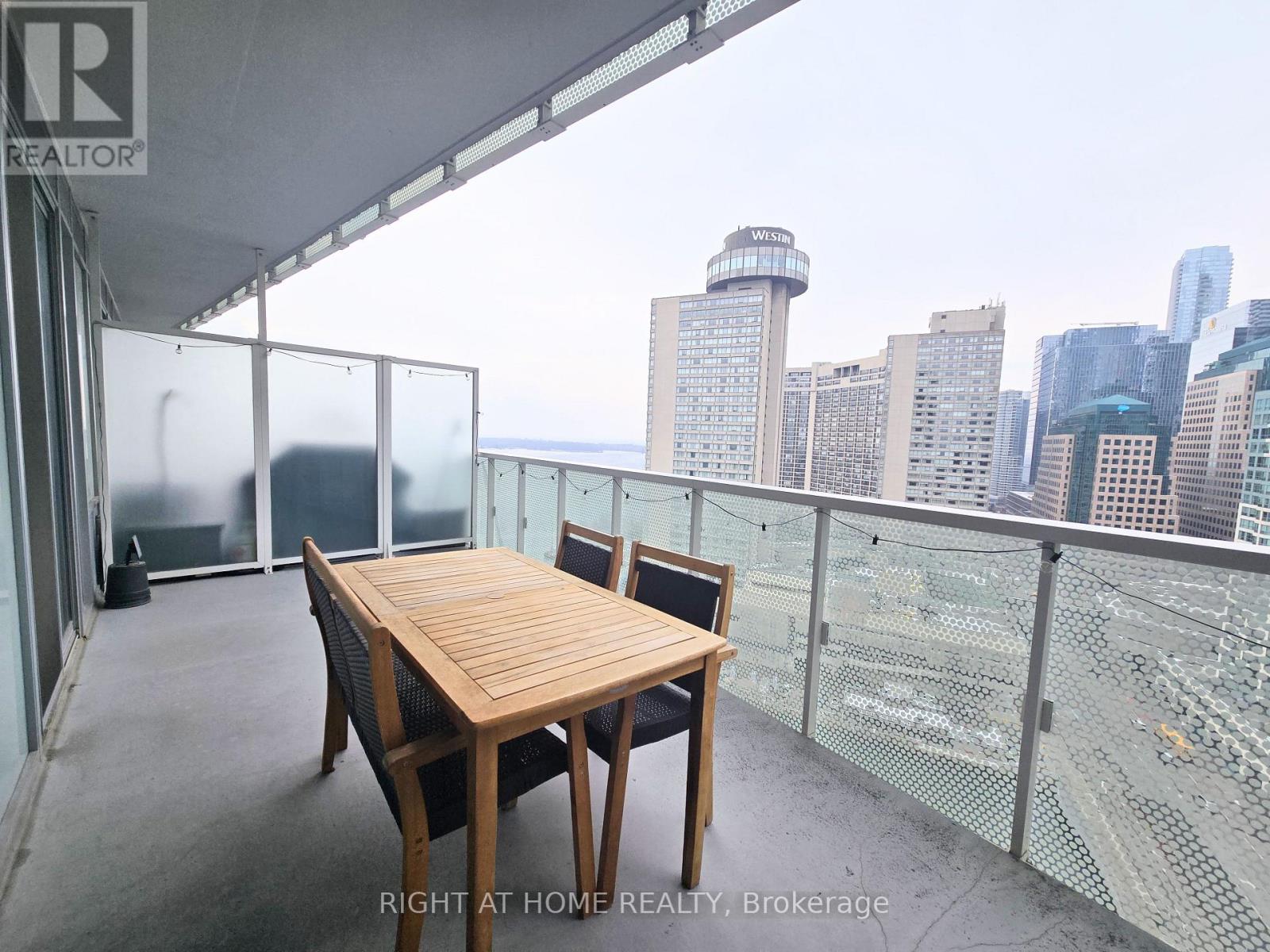 1905 - 15 Queens Quay E, Toronto, Ontario  M5E 0A4 - Photo 22 - C12615478