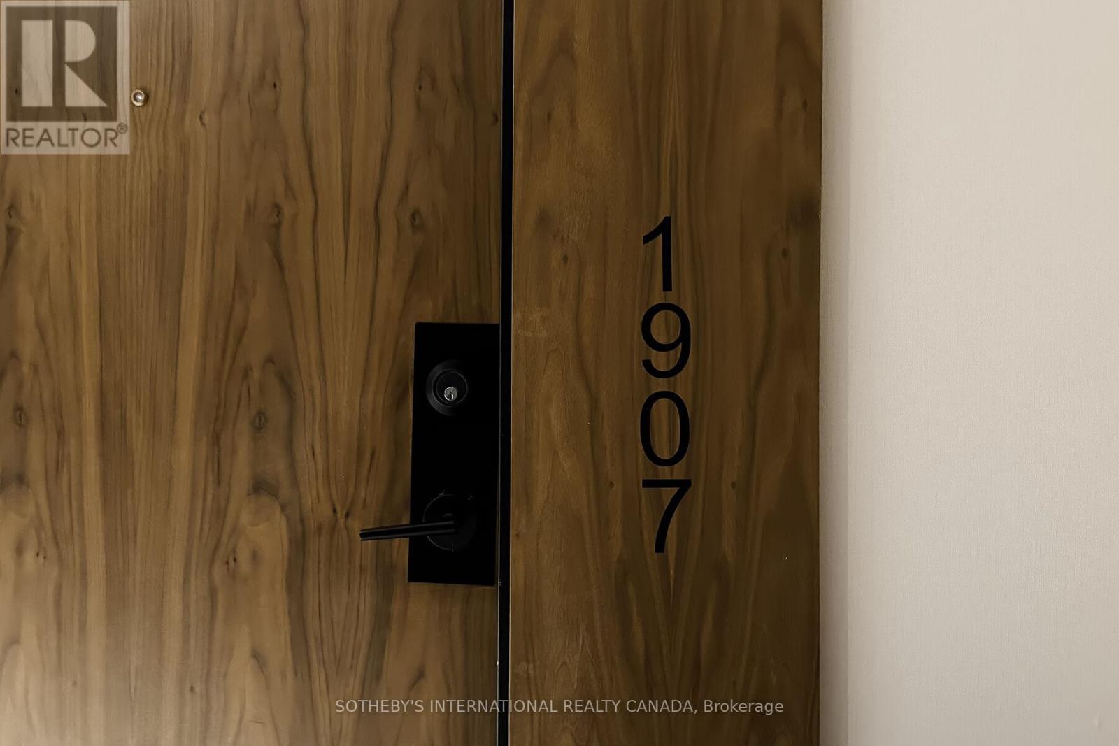 1907 - 1 Market Street, Toronto (Waterfront Communities), Ontario  M5E 0A2 - Photo 3 - C12615518