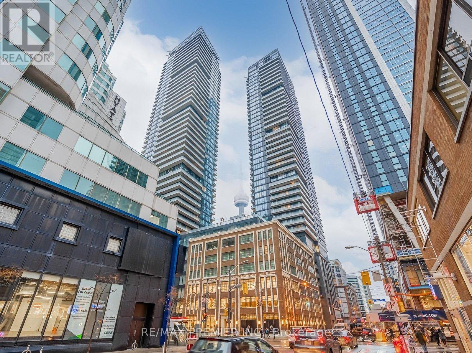 617 - 115 BLUE JAYS WAY, Toronto, Ontario