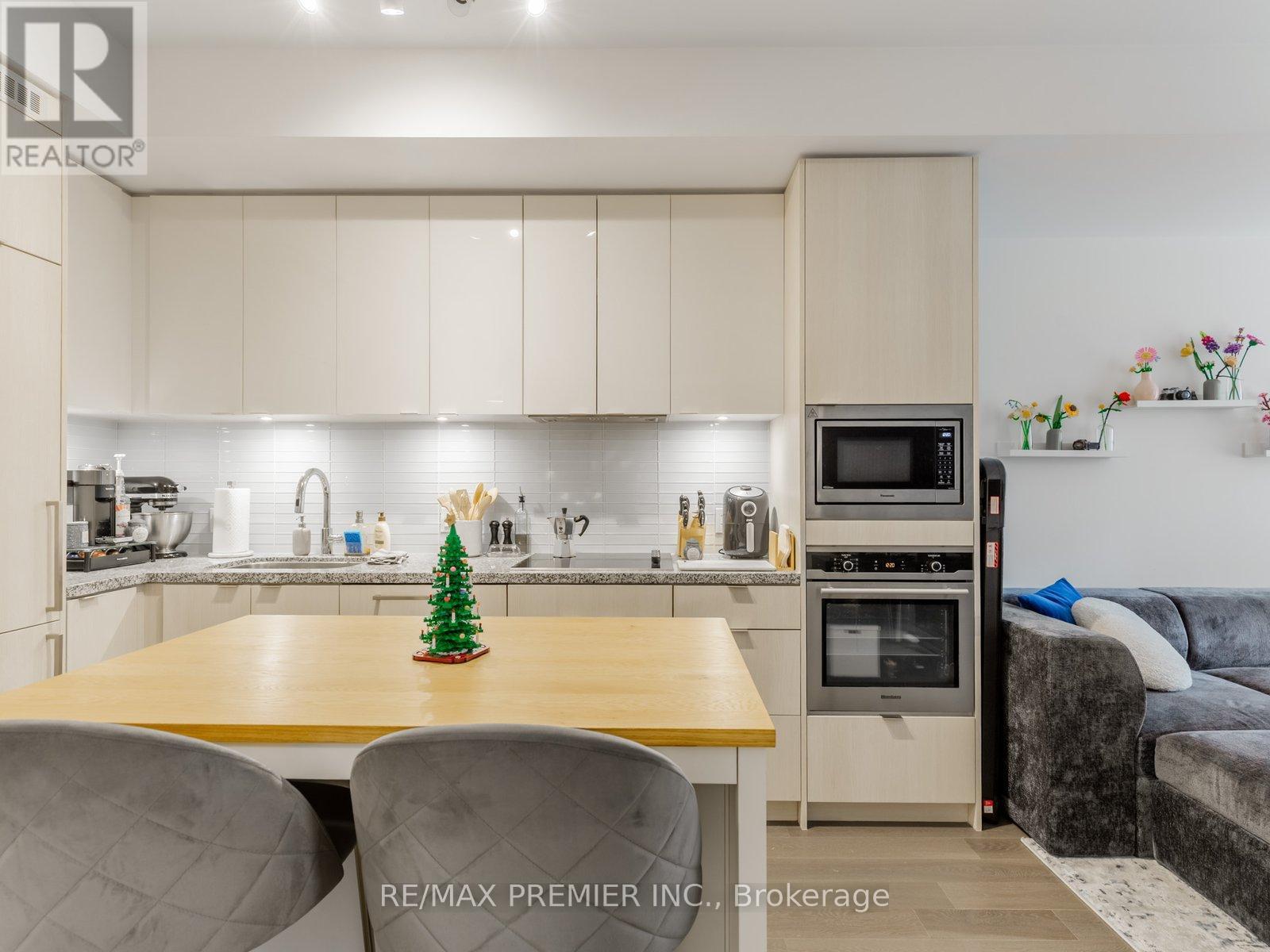 617 - 115 Blue Jays Way, Toronto, Ontario  M5V 0N4 - Photo 4 - C12615532