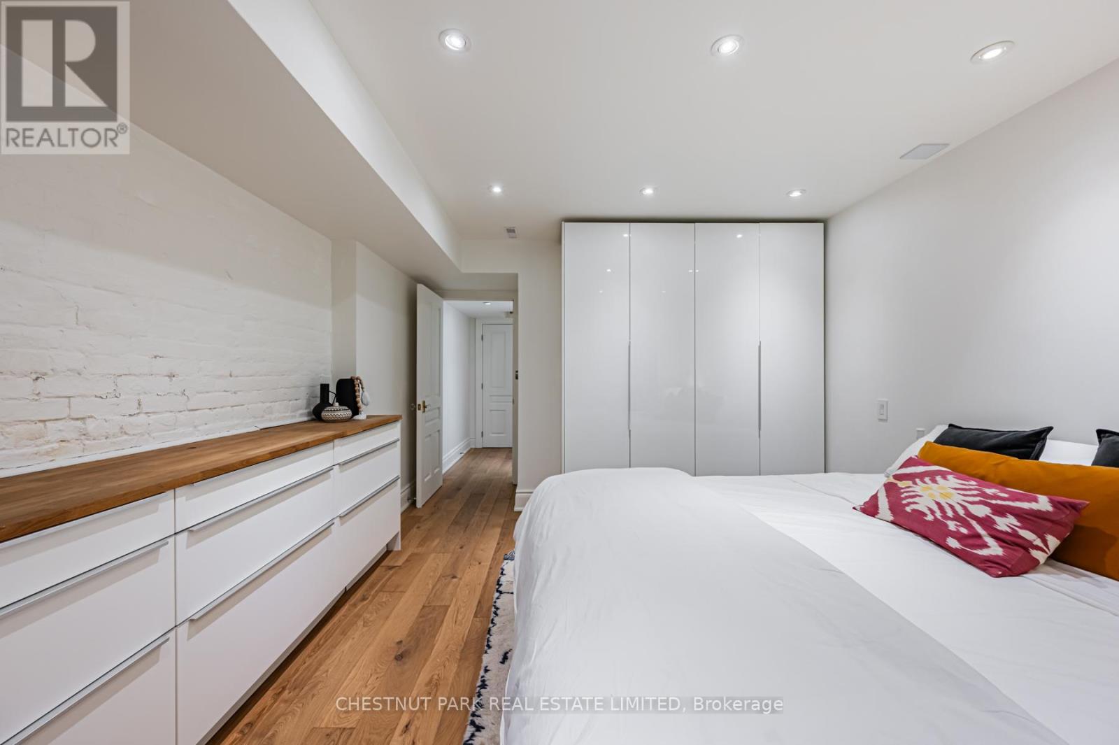 A - 381 St Clarens Avenue, Toronto, Ontario  M6H 3W2 - Photo 29 - C12615554