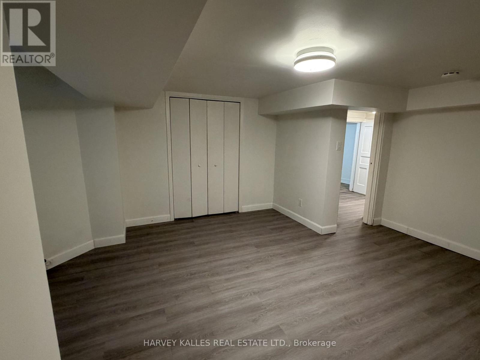 Lower - 11 Parkwood Avenue, Toronto, Ontario  M4V 2W9 - Photo 11 - C12615594