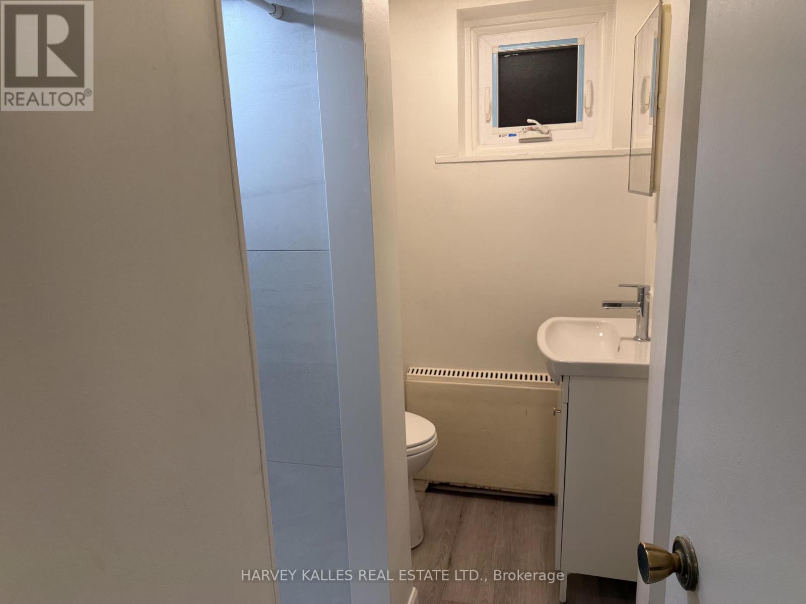 Lower - 11 Parkwood Avenue, Toronto, Ontario  M4V 2W9 - Photo 16 - C12615594