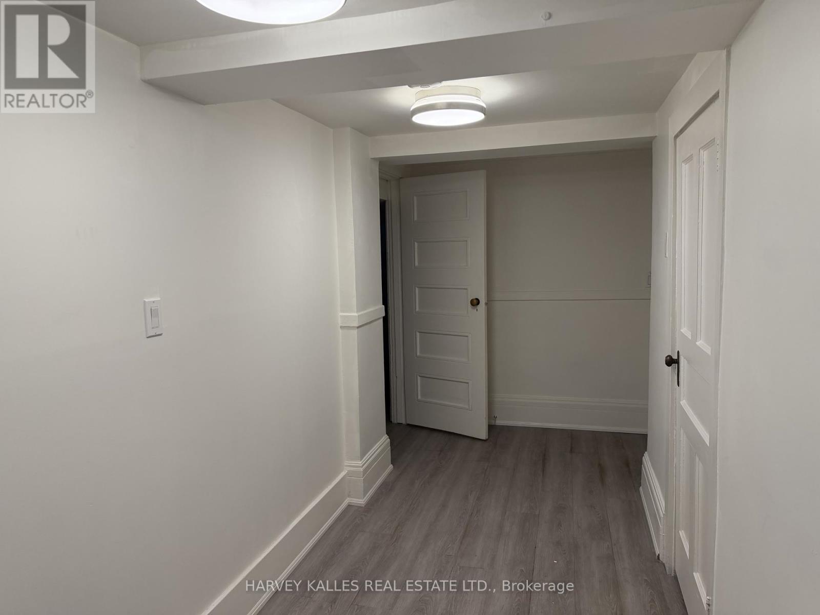 Lower - 11 Parkwood Avenue, Toronto, Ontario  M4V 2W9 - Photo 7 - C12615594