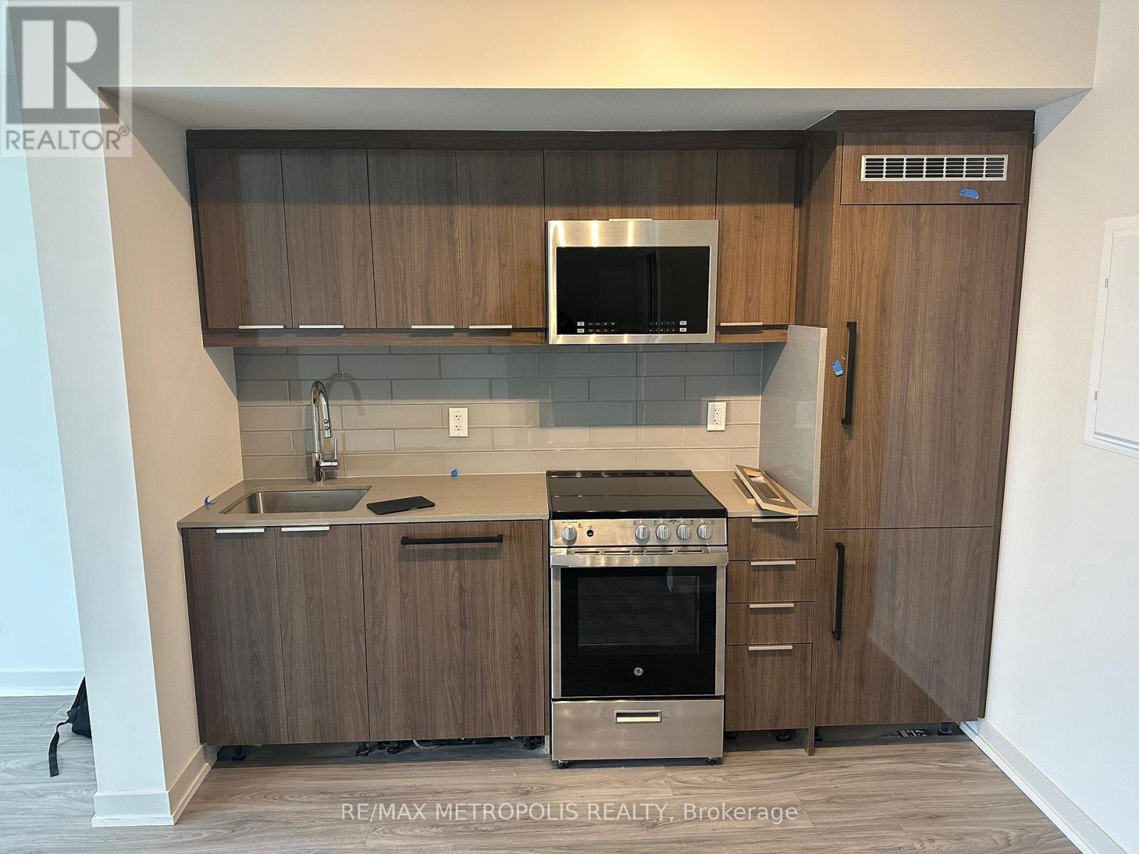 103 - 2209 Kingston Road, Toronto, Ontario  M1N 1T7 - Photo 2 - E12615484