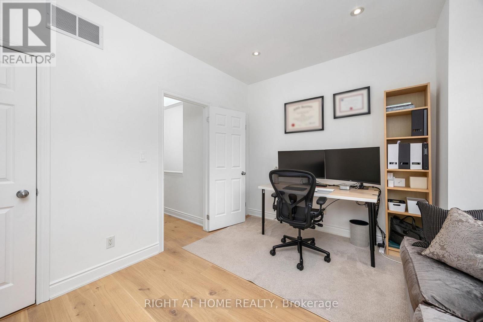 1011 Dundas Street E, Toronto, Ontario  M4M 1R6 - Photo 19 - E12615492