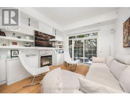 1011 DUNDAS STREET E, Toronto, Ontario