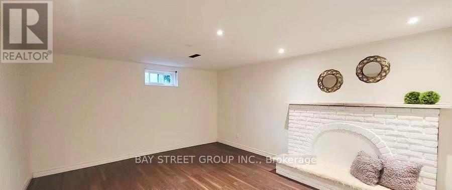 Lower - 53 Marblemount Crescent, Toronto (Tam O'shanter-Sullivan), Ontario  M1T 2H5 - Photo 3 - E12615516