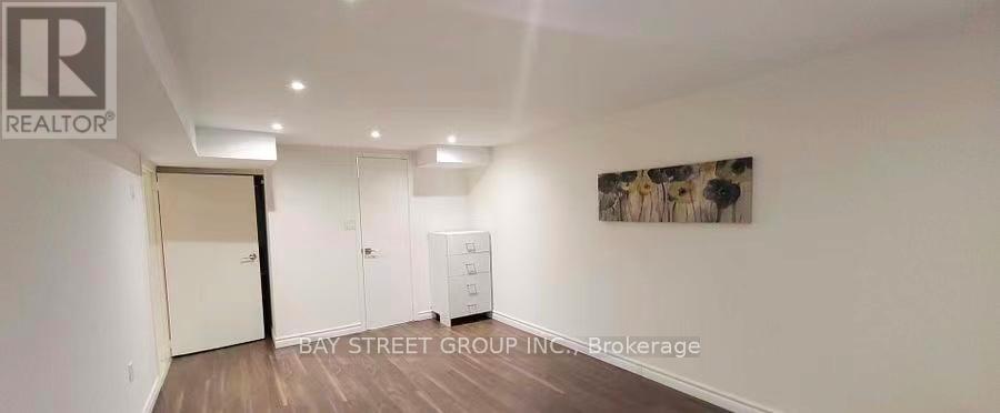 Lower - 53 Marblemount Crescent, Toronto (Tam O'shanter-Sullivan), Ontario  M1T 2H5 - Photo 4 - E12615516