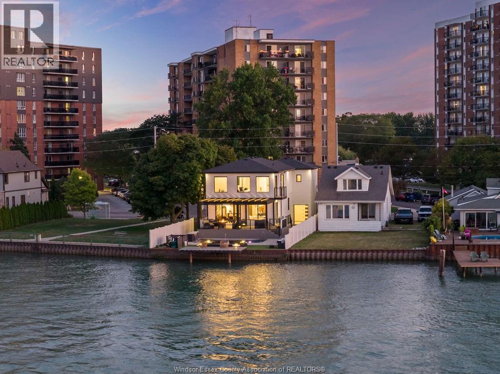 MLS# 25031496: 8720 RIVERSIDE DRIVE East, Windsor, Canada