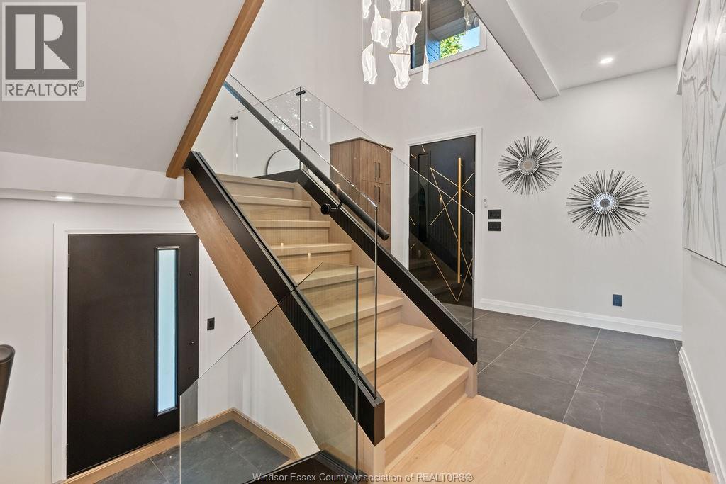 8720 Riverside Drive East, Windsor, Ontario  N8S 1E9 - Photo 20 - 25031496