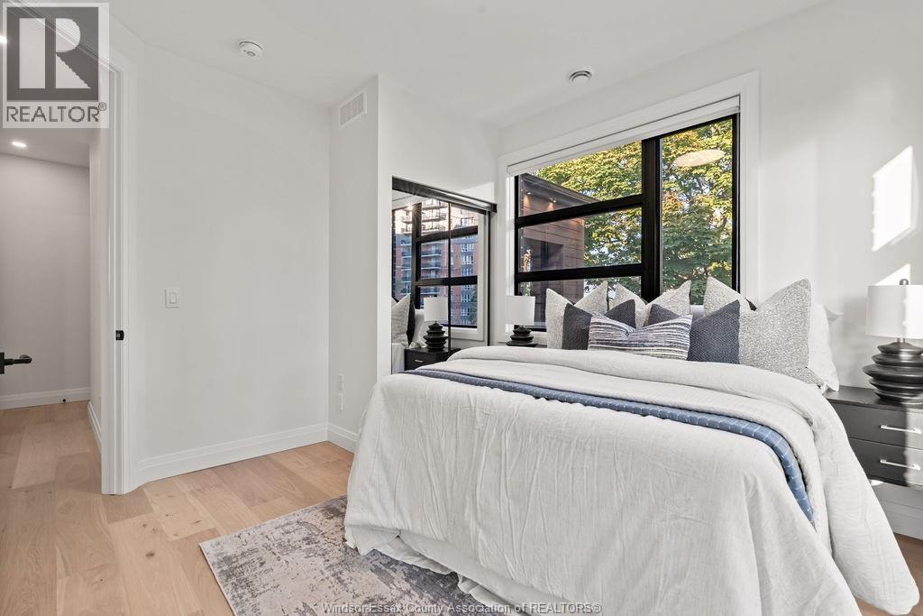 8720 Riverside Drive East, Windsor, Ontario  N8S 1E9 - Photo 30 - 25031496