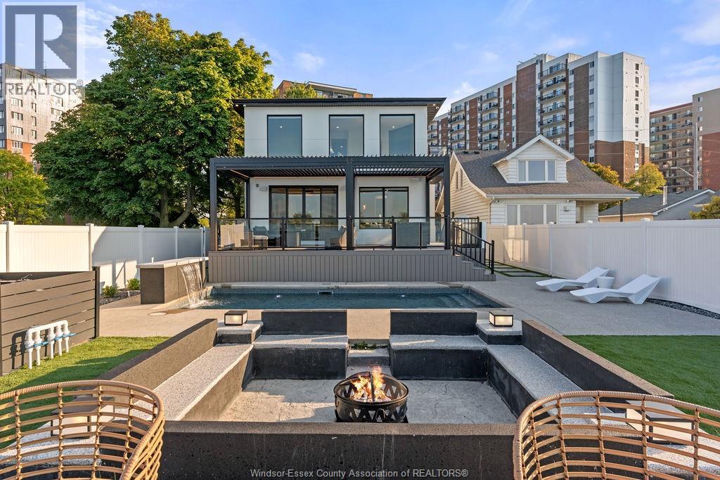 8720 Riverside Drive East, Windsor, Ontario  N8S 1E9 - Photo 37 - 25031496