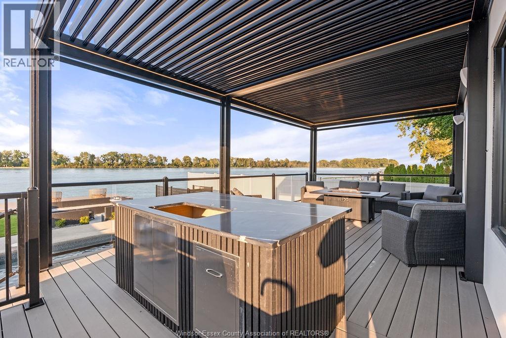 8720 Riverside Drive East, Windsor, Ontario  N8S 1E9 - Photo 40 - 25031496