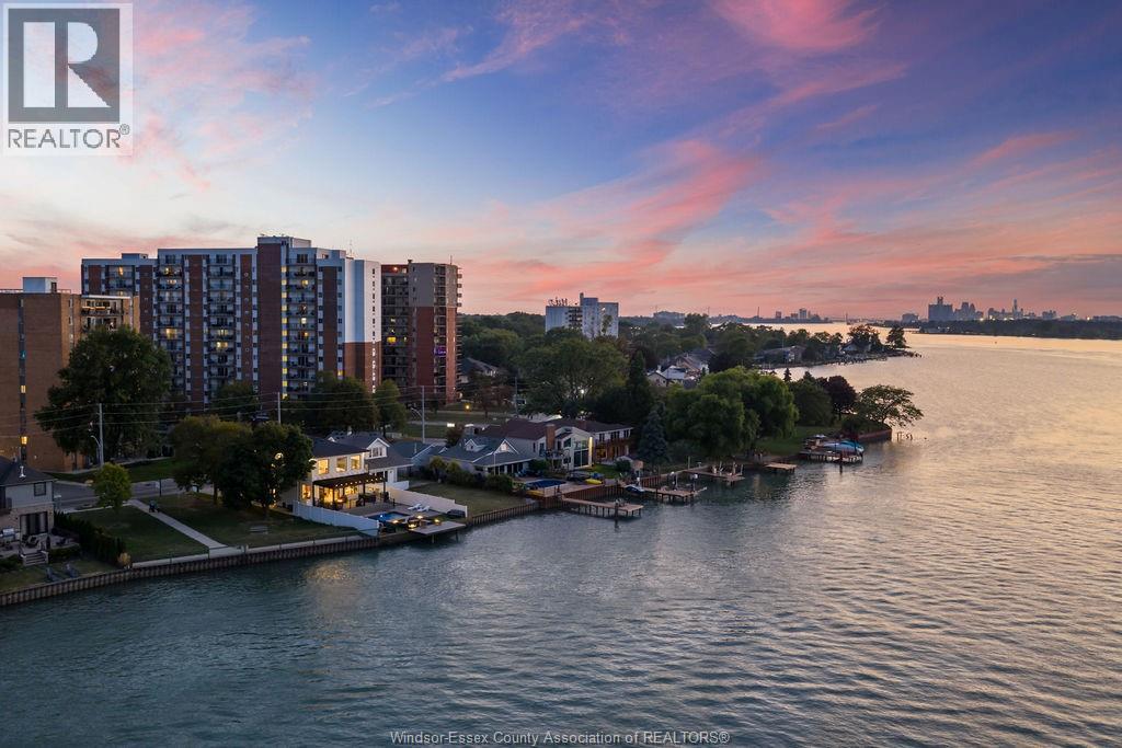 8720 Riverside Drive East, Windsor, Ontario  N8S 1E9 - Photo 5 - 25031496