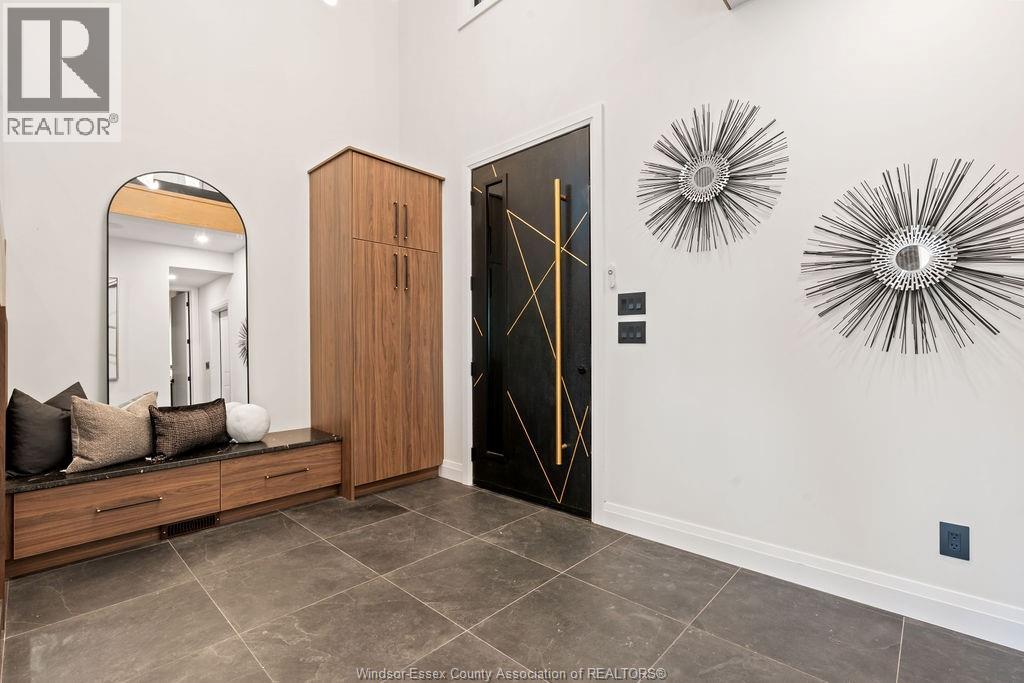 8720 Riverside Drive East, Windsor, Ontario  N8S 1E9 - Photo 9 - 25031496