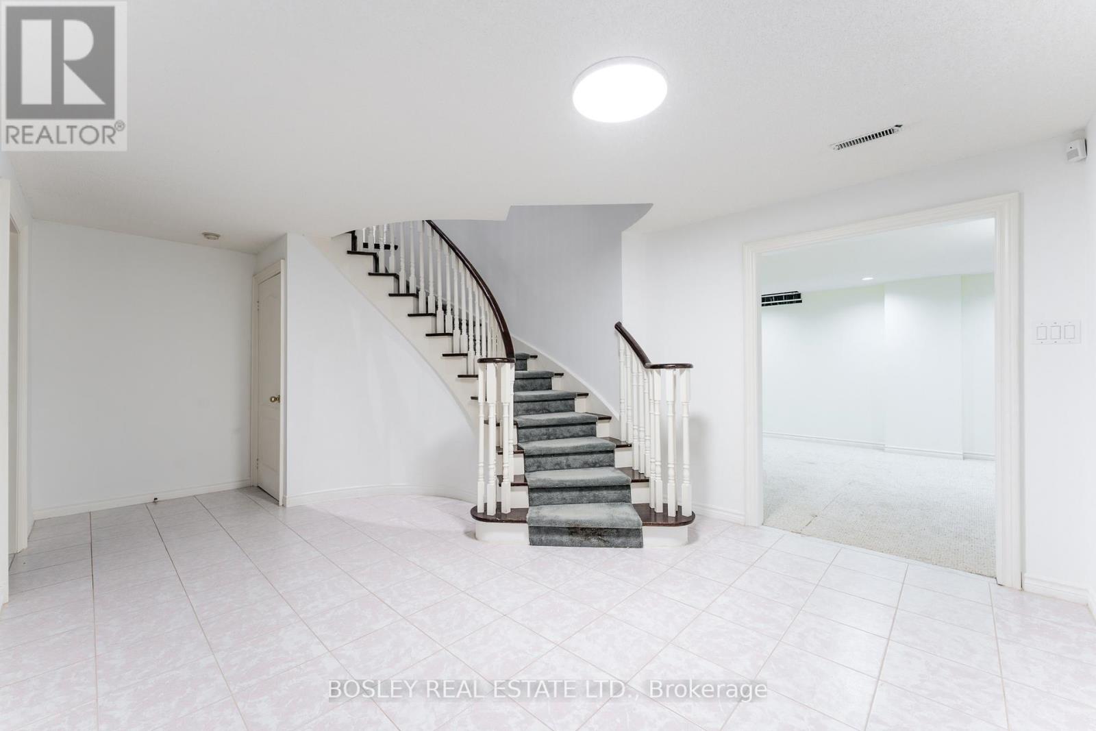 82 Woodstone Avenue, Richmond Hill, Ontario  L4S 1G8 - Photo 39 - N12615426