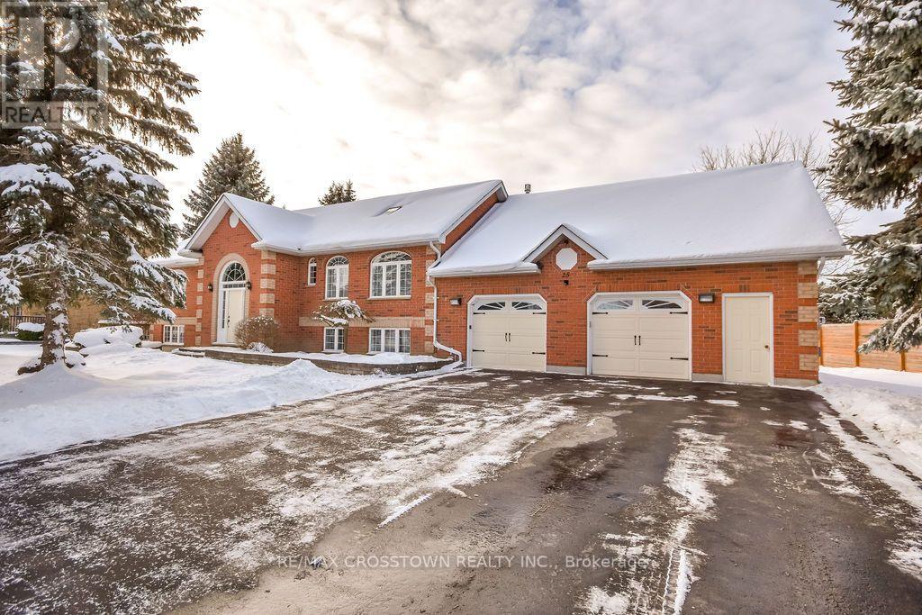 25 CUNNINGHAM DRIVE, Essa, Ontario