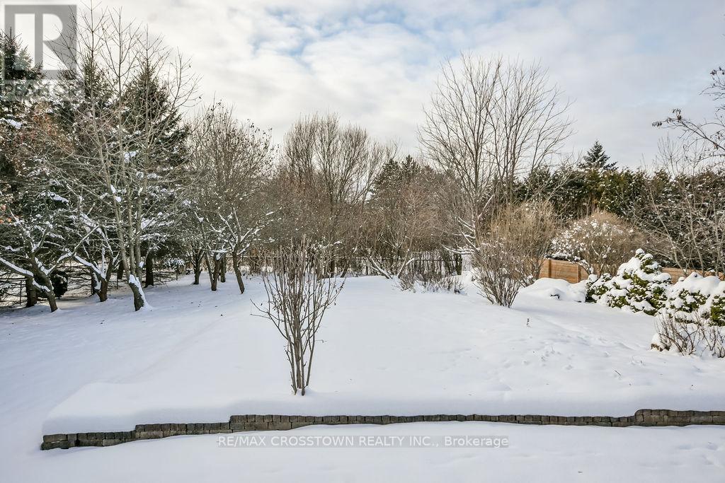 25 Cunningham Drive, Essa (Thornton), Ontario  L0L 2N0 - Photo 39 - N12615474