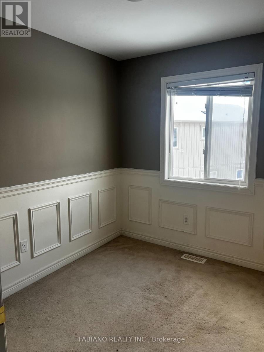 9 Admiral Crescent, Essa, Ontario  L0M 1B4 - Photo 18 - N12615526