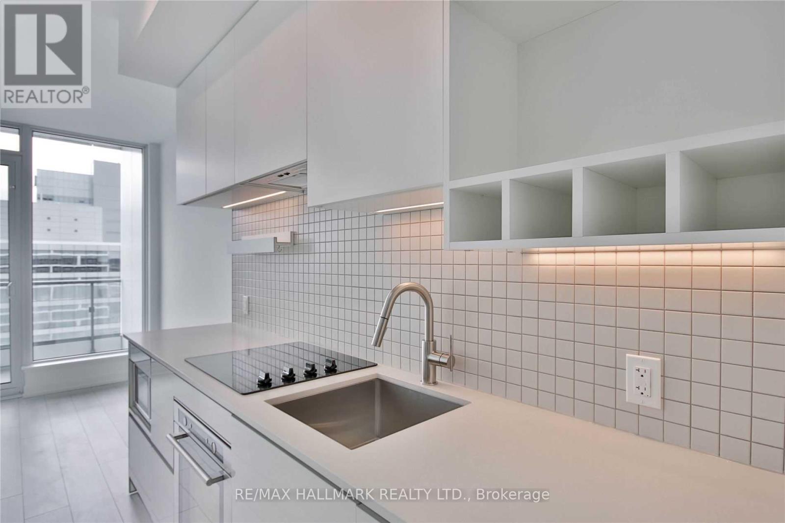 1206 - 5 Buttermill Avenue, Vaughan, Ontario  L4K 0J5 - Photo 11 - N12615540