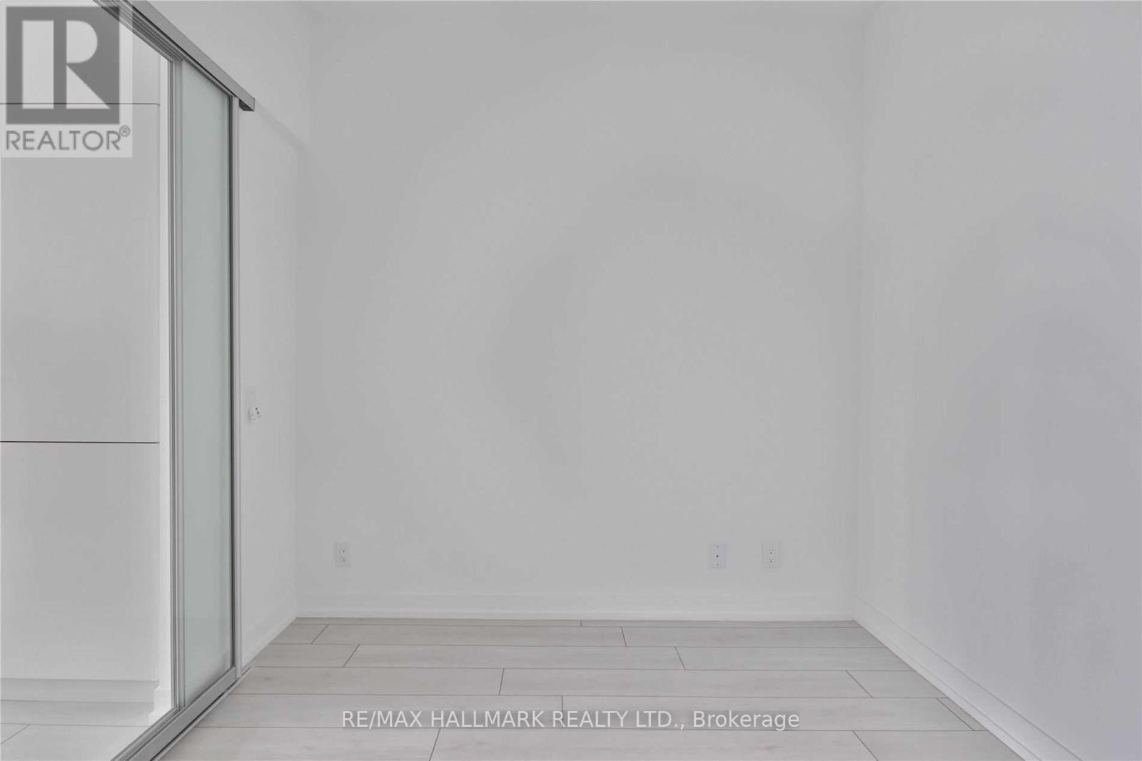 1206 - 5 Buttermill Avenue, Vaughan, Ontario  L4K 0J5 - Photo 14 - N12615540