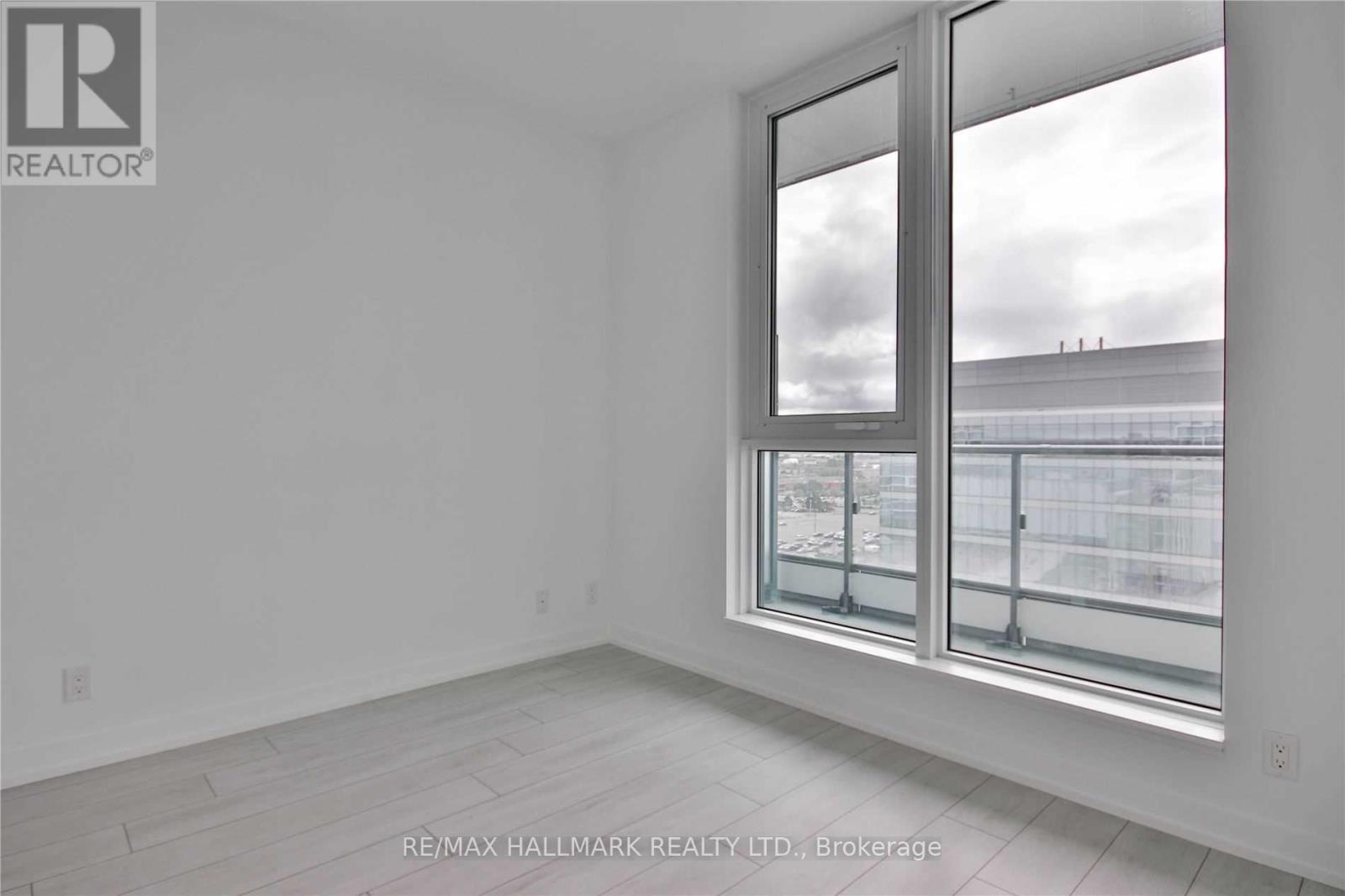 1206 - 5 Buttermill Avenue, Vaughan, Ontario  L4K 0J5 - Photo 19 - N12615540