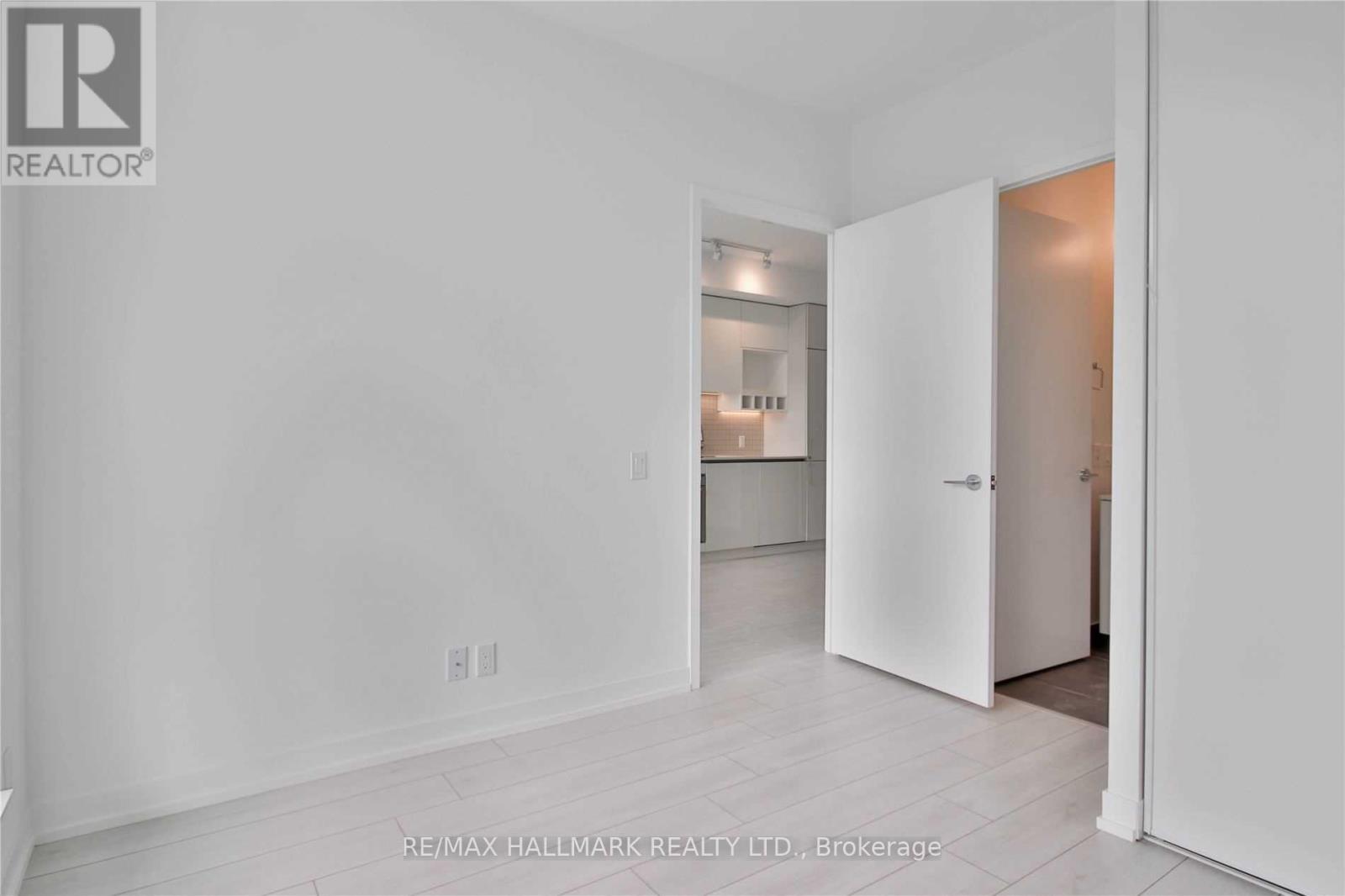 1206 - 5 Buttermill Avenue, Vaughan, Ontario  L4K 0J5 - Photo 20 - N12615540