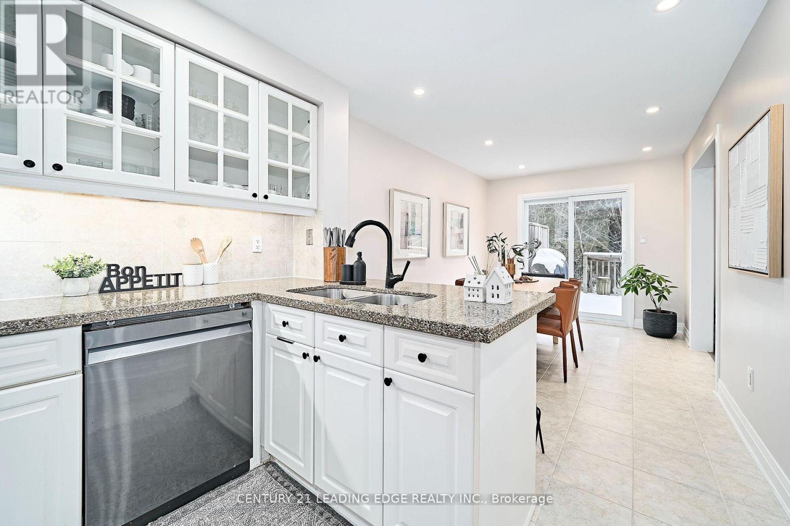 14 Opal Court, Whitchurch-Stouffville, Ontario  L4A 8C2 - Photo 14 - N12615550