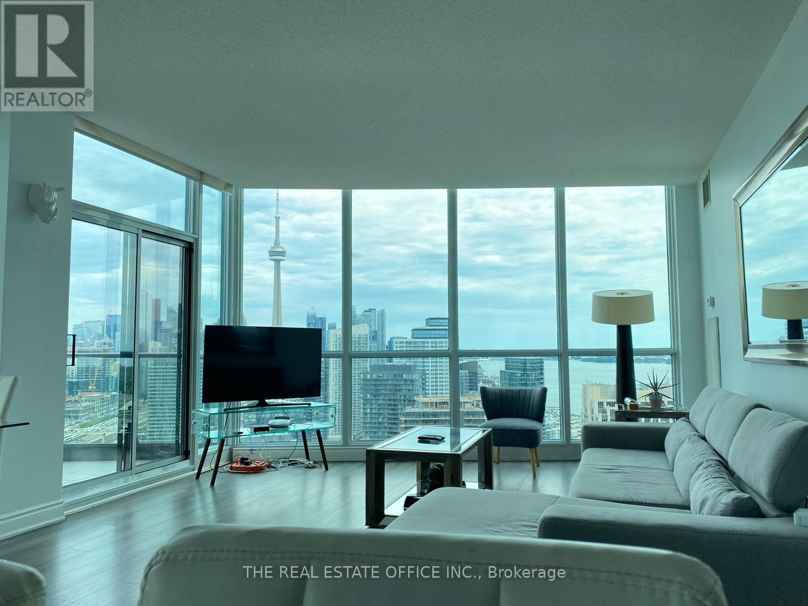 3802 - 219 Fort York Boulevard, Toronto, Ontario  M5V 1B1 - Photo 2 - C12614156