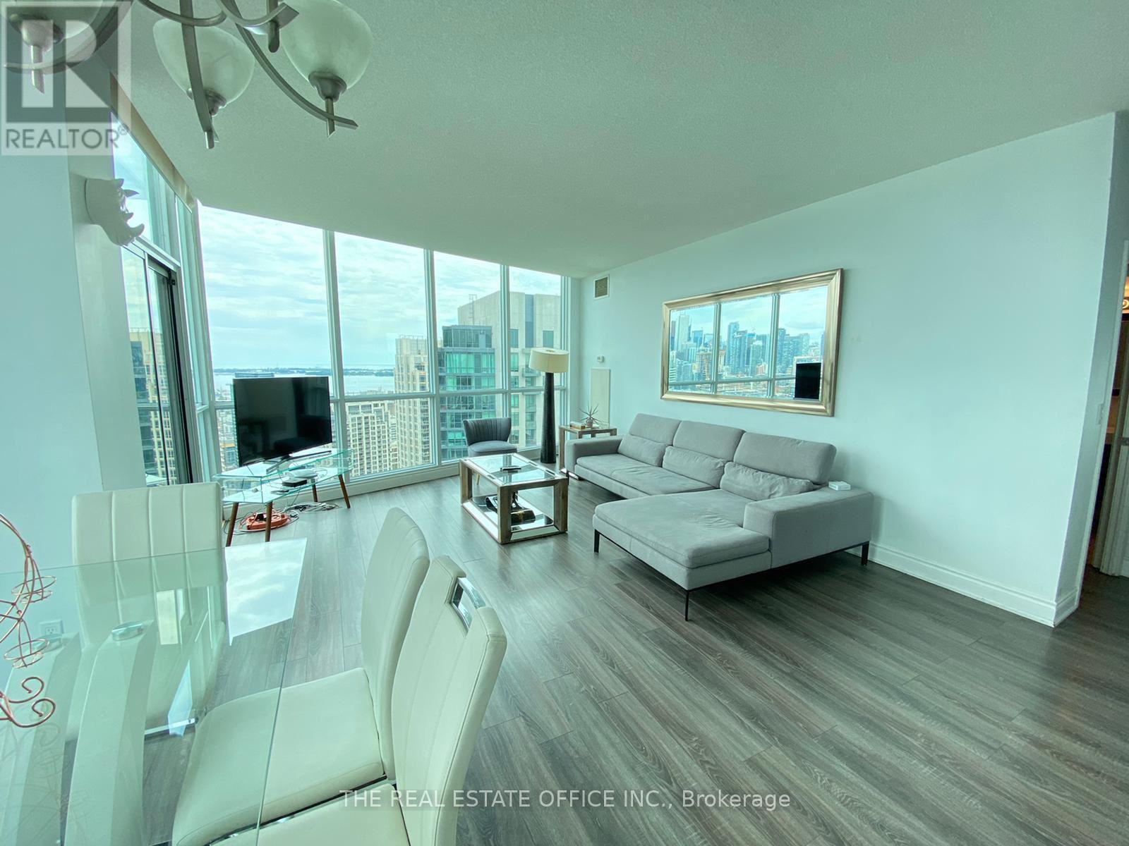 3802 - 219 Fort York Boulevard, Toronto, Ontario  M5V 1B1 - Photo 6 - C12614156